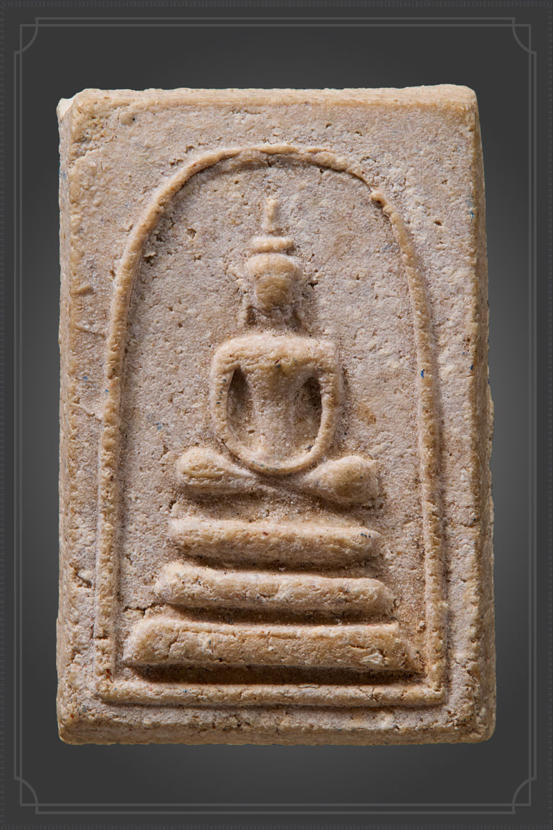 พระสมเด็จหลวงปู่นาค พิมพ์เทวดา ปี 2495 เนื้อผง วัดระฆังโฆสิตาราม กรุงเทพมหานครฯ