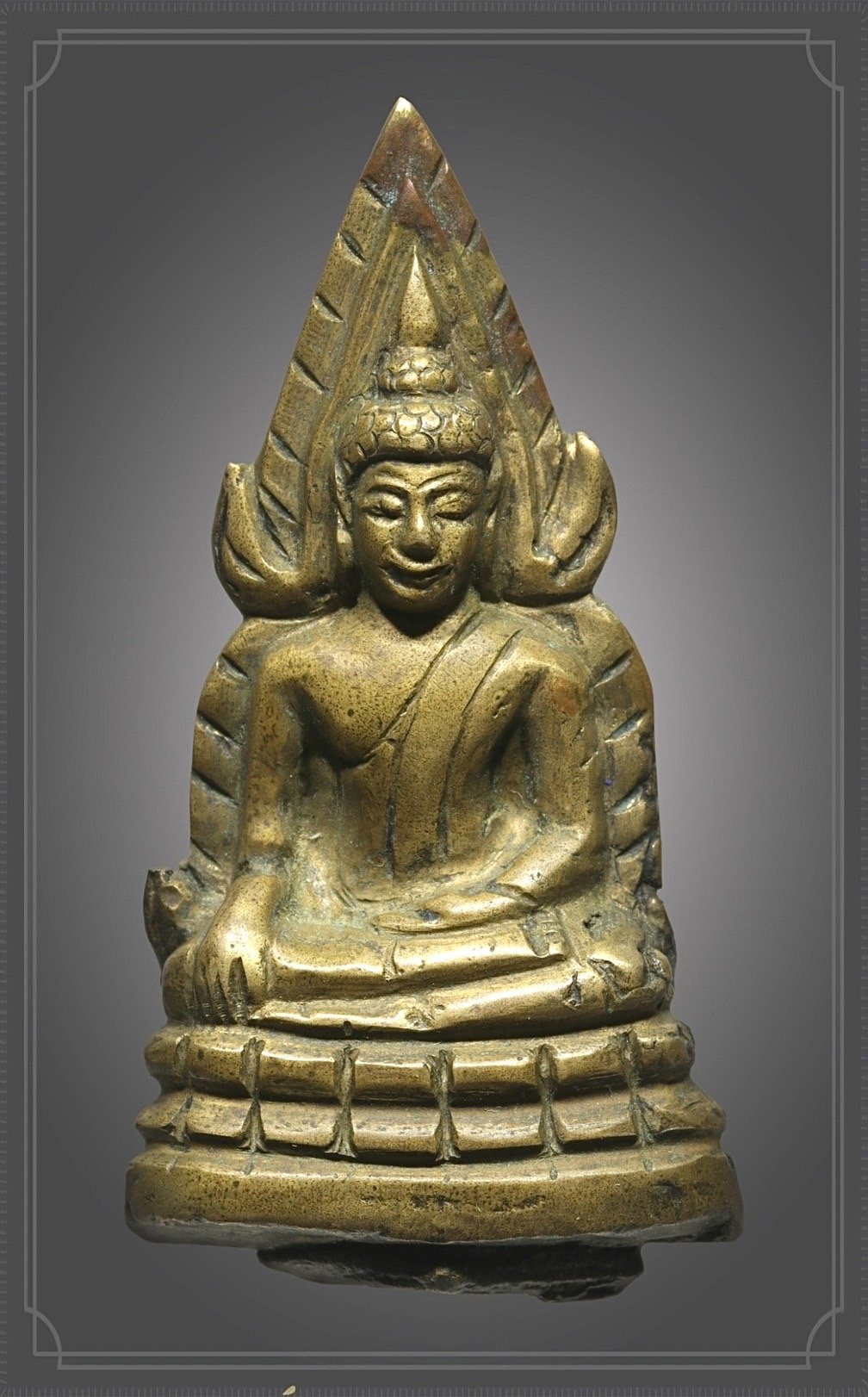 พระพุทธชินราช อินโดจีน พิมพ์แต่งเก่า อกเลานูน