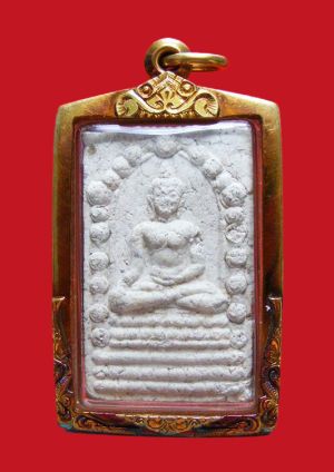 พระพุทธสิหิงค์ รุ่นแรก ปี 2530 เนื้อผง เลี่ยมทอง